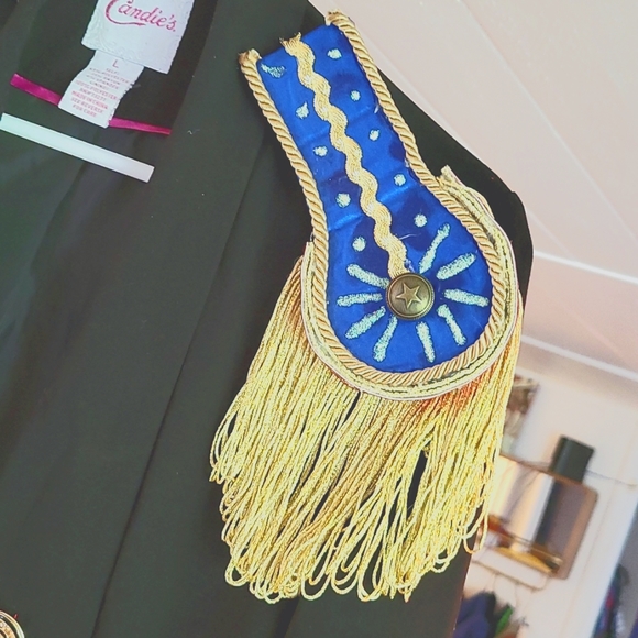 Halloween Costume - Picture 3 of 6